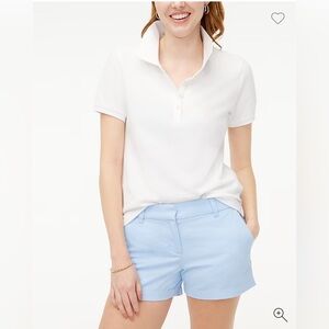 J Crew 3.5" classic chino short
size 4 light blue preppy